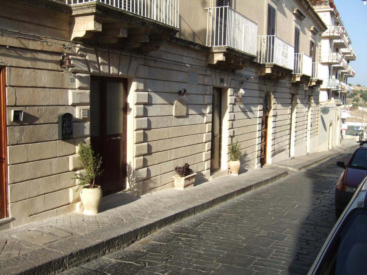 La Nicchia 2 *