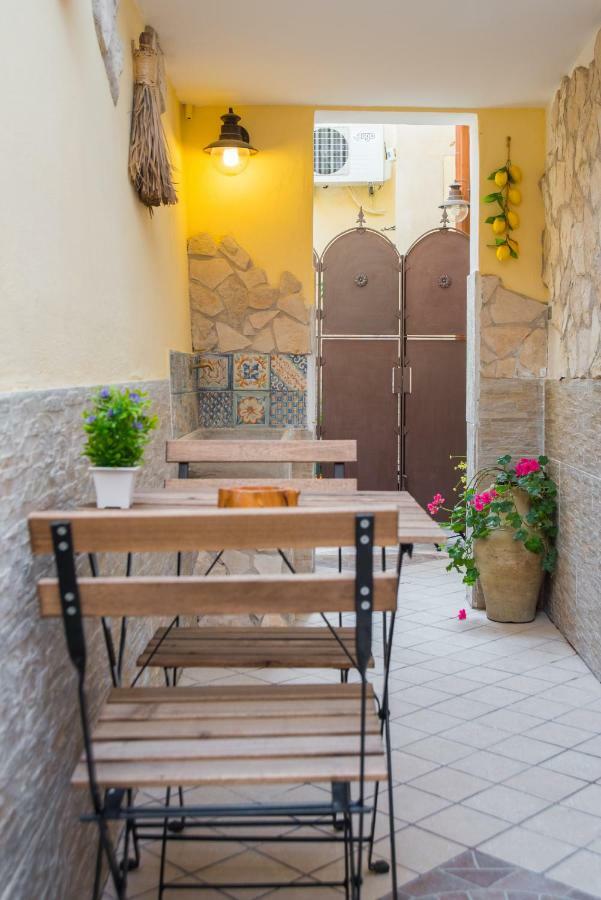 Apartment La Nicchia 2 *